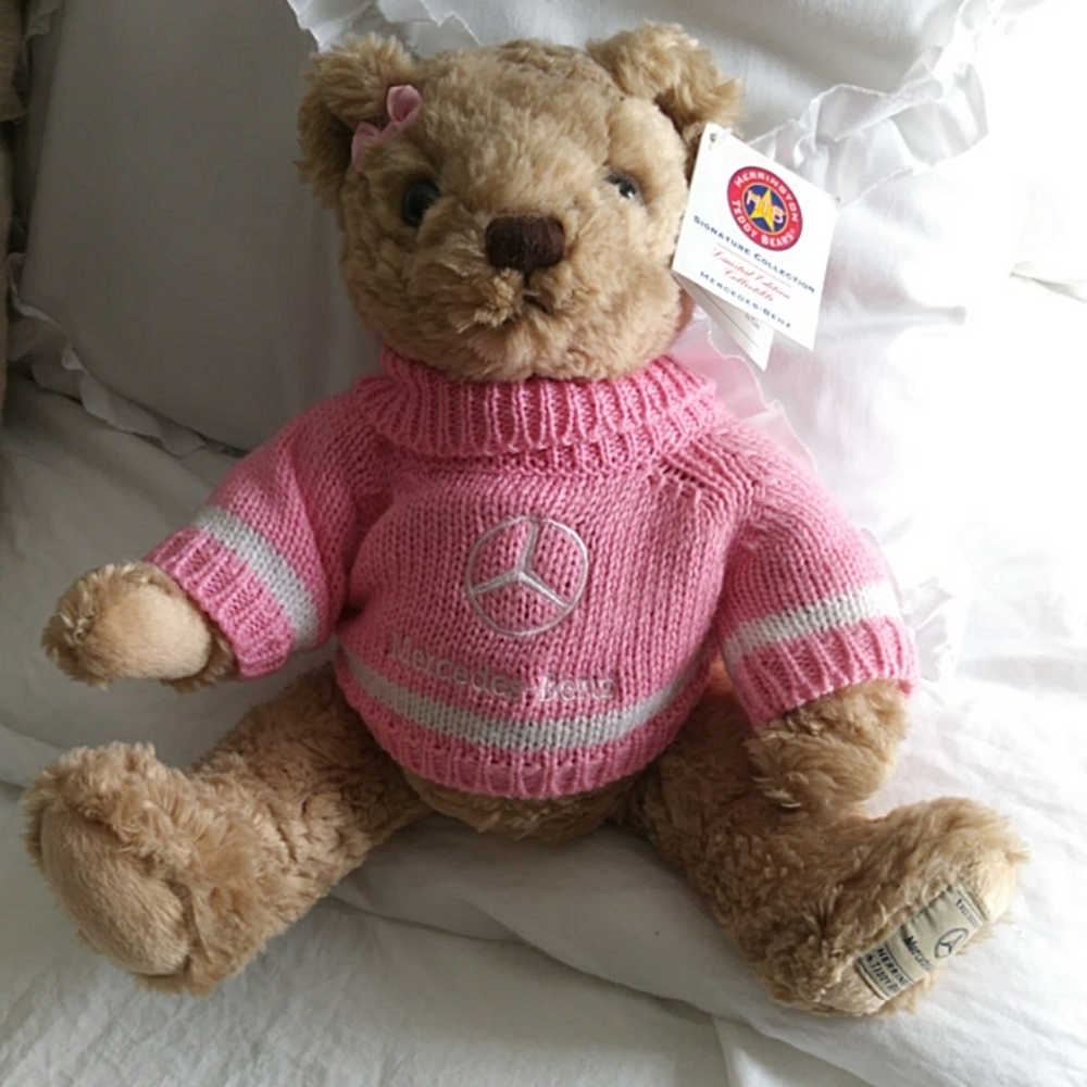 NWT Herrington bear Mercedes-Benz Signature Collec